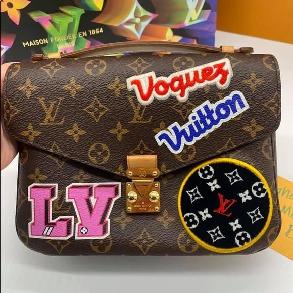 Louis Vuitton Handbags - Louis Vuitton Patch Pochette Métis Limited Editio